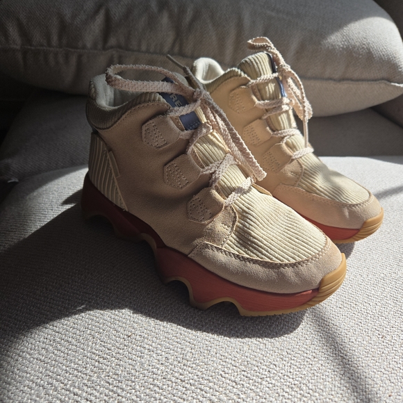 Sorel Kinetic Sneakers in Cream and Red - Picture 2 of 5